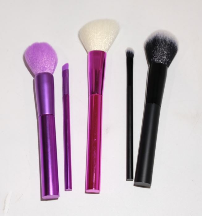 Cosmetic brush